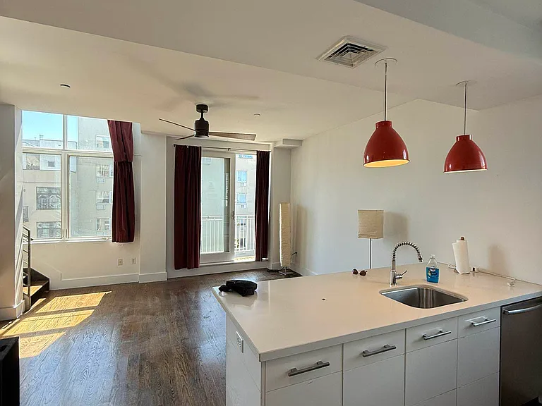 140 Degraw St #TOP — Photo 1