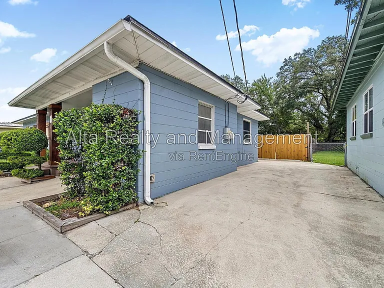 4603 Jammes Rd — Photo 2