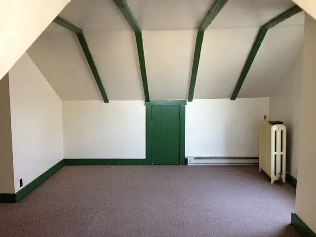 2 bed, $1,050 — Photo 4