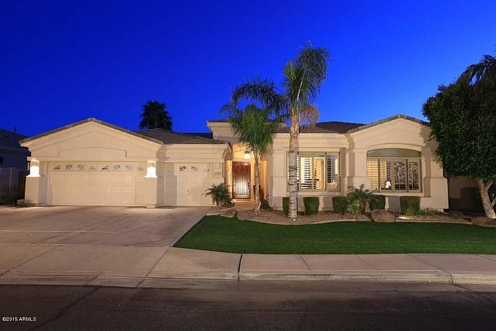 1st image of 1741 W Prescott Dr