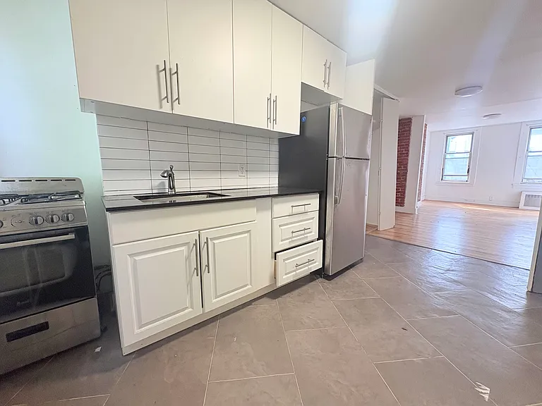 59 Duffield St #2 — Photo 4