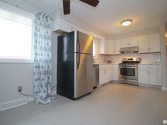 5th image of 1009 S Mesa Dr