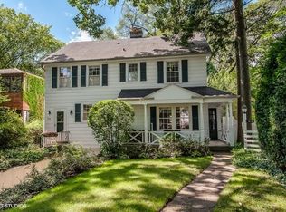 1518 Asbury Ave, Winnetka, IL 60093