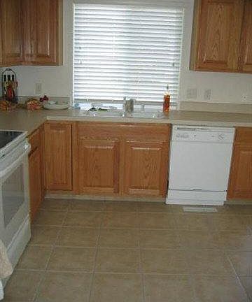 5th image of 2909 N 144th St