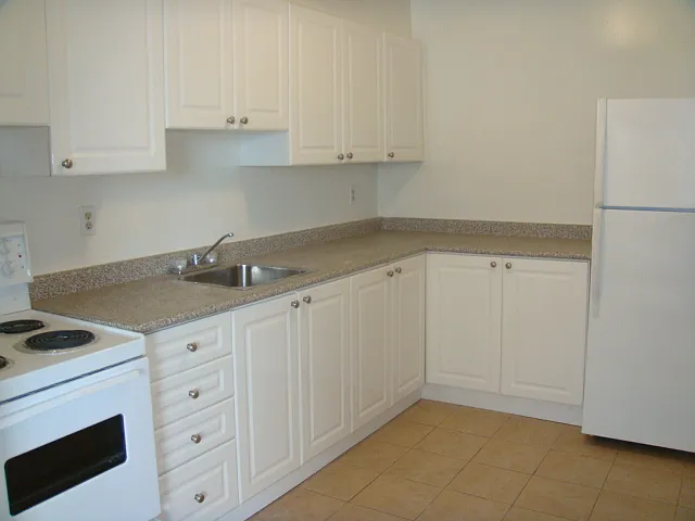 2590 Argyle Rd — Photo 4