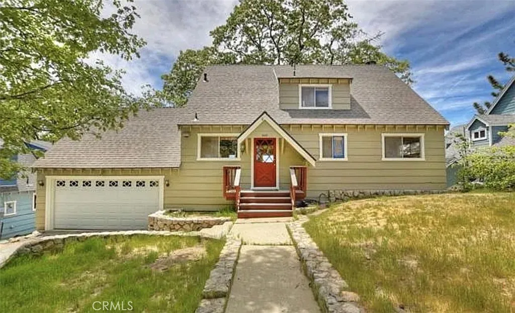 4 bed, 1791 sqft, $3,700 — Photo 1