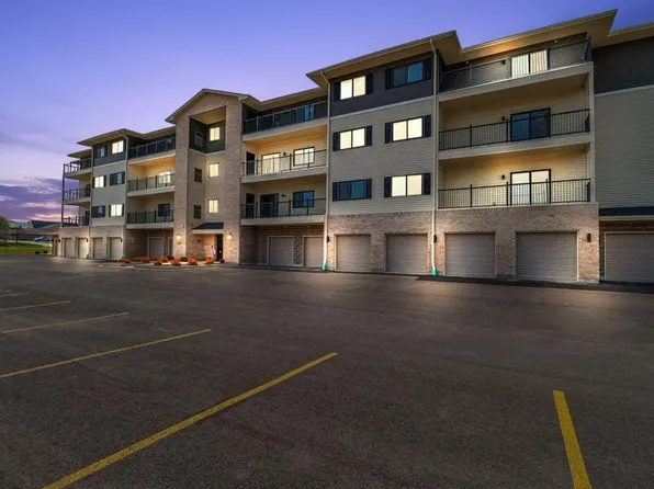 2034 W 75th Pl #16, Merrillville, IN 46410