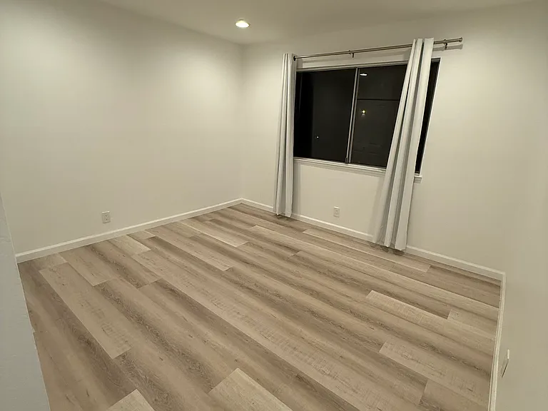226 Watson Dr #4 — Photo 14
