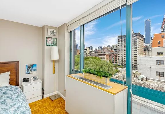 4th image of 1 Irving Pl APT P8h