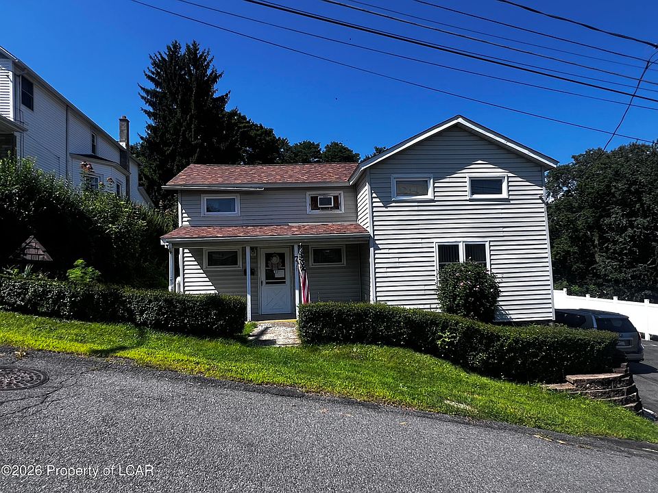 1st image of 7 Chestnut Hill Rd