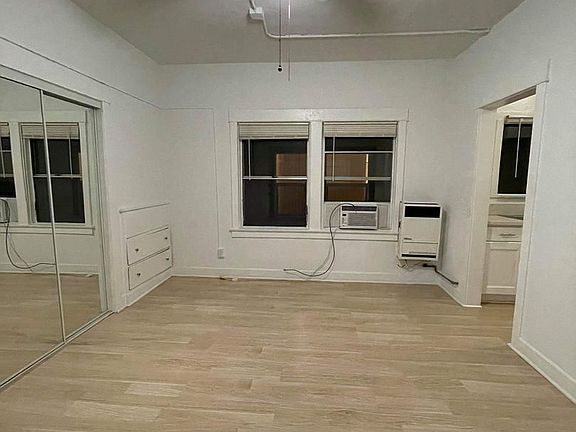 3rd image of 1331 Albany St APT 19