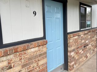 324 Altitude Dr #9, San Antonio, TX 78227