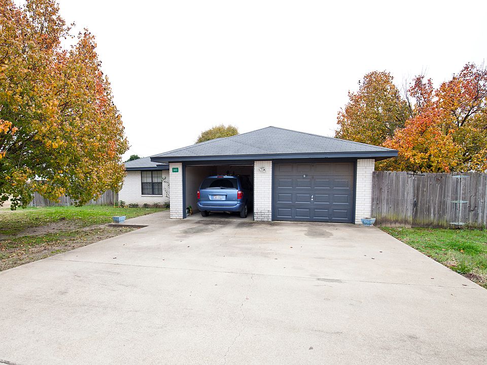 1st image of 343 Sparks Dr