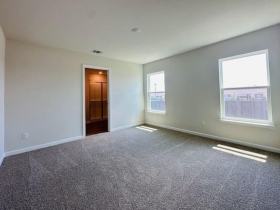 5th image of 1223 Kings Pl