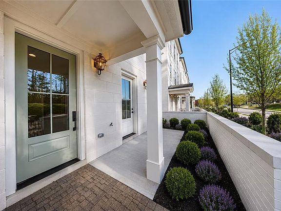 4th image of 600 Mayfair Ct