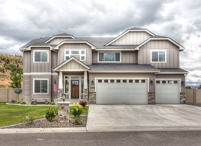 1st image of 20326 E 6th Ln