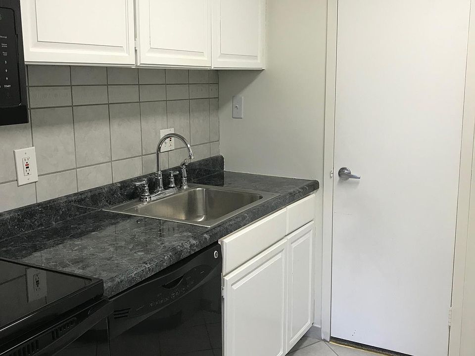1st image of 3101 S Manchester St APT 624