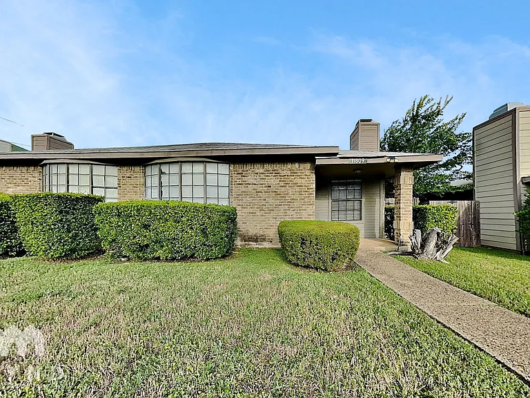 11809 Garden Terrace Dr — Photo 1