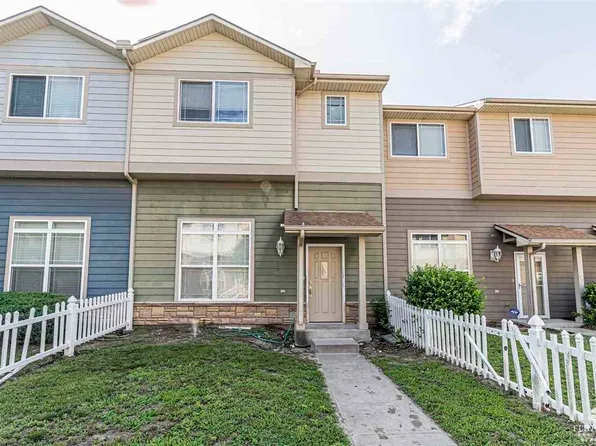 38 Fuller Cir, Junction City, KS 66441