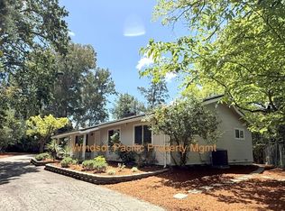 1011 Howard Hills Rd, Lafayette, CA 94549