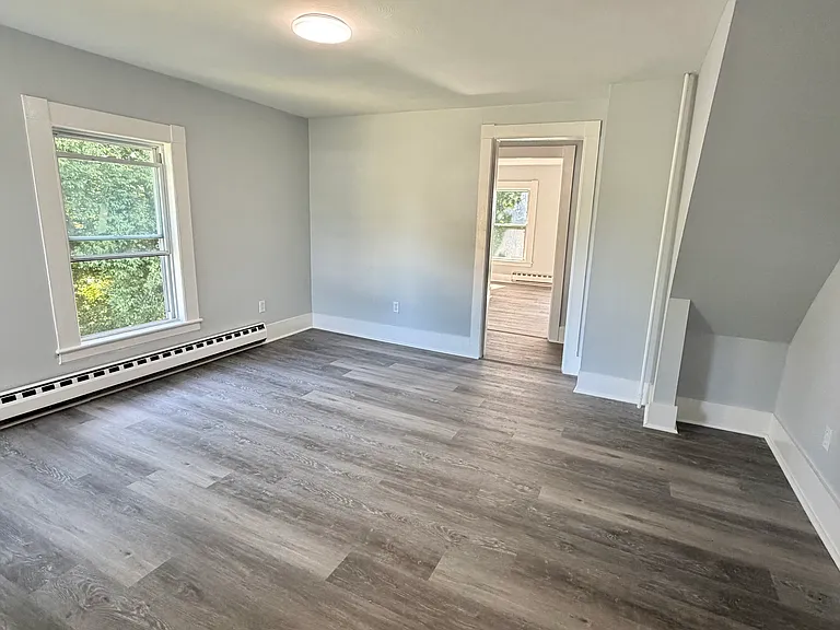 20-22 Gay Ter — Photo 5