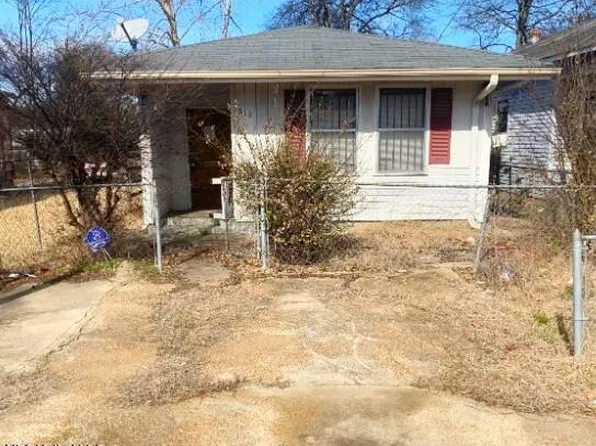 312 W Scott St, Greenwood, MS 38930