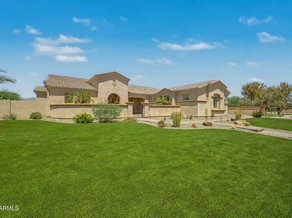 7446 S TUCANA Lane, Gilbert, AZ 85298