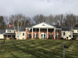 182 Windsor Rdg, New castle, PA 16105