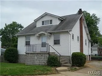 410 Morris Ave photo 1