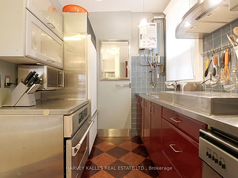 27 Hiawatha Rd #4 — Photo 8