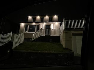 57 Montvale Pl, Staten Island, NY 10308