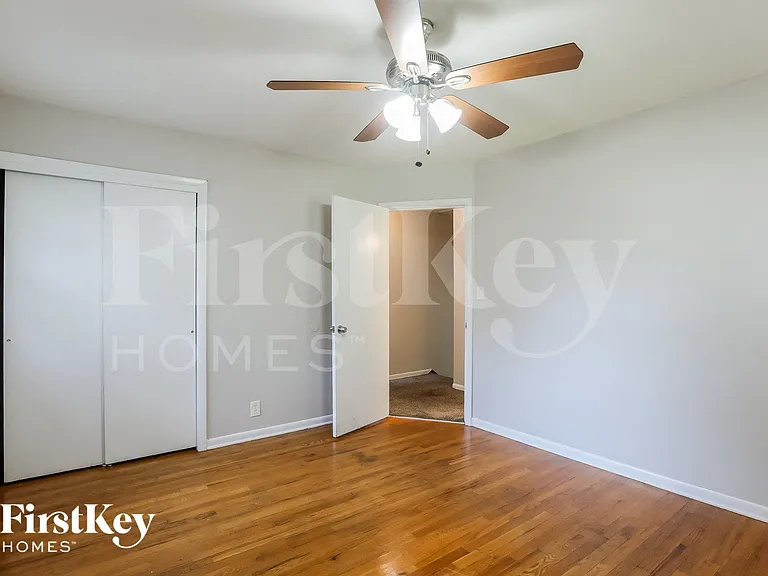 7902 E 89th Ter — Photo 11