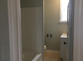 232 State St APT 3, Eaton Rapids, MI 48827