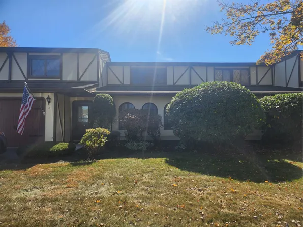 119 Stringham Road #8, Lagrangeville, NY 12540