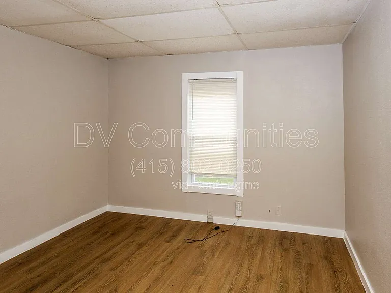 3818 Highland Rd — Photo 7