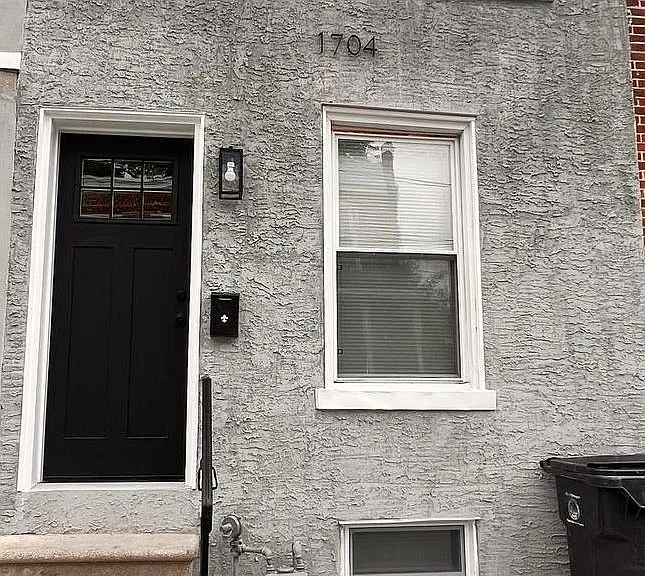 1704 Tulip St — Photo 2