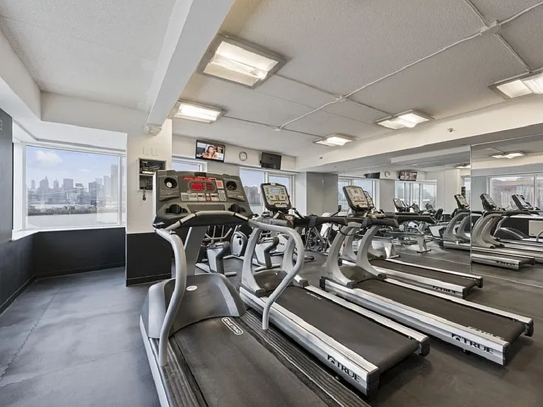 440 Kent Ave #3B — Photo 19