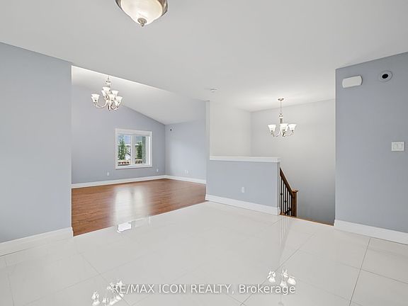 4th image of 32 Foxtail Ln