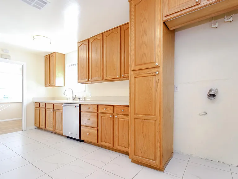 10667 Hallwood Dr — Photo 12