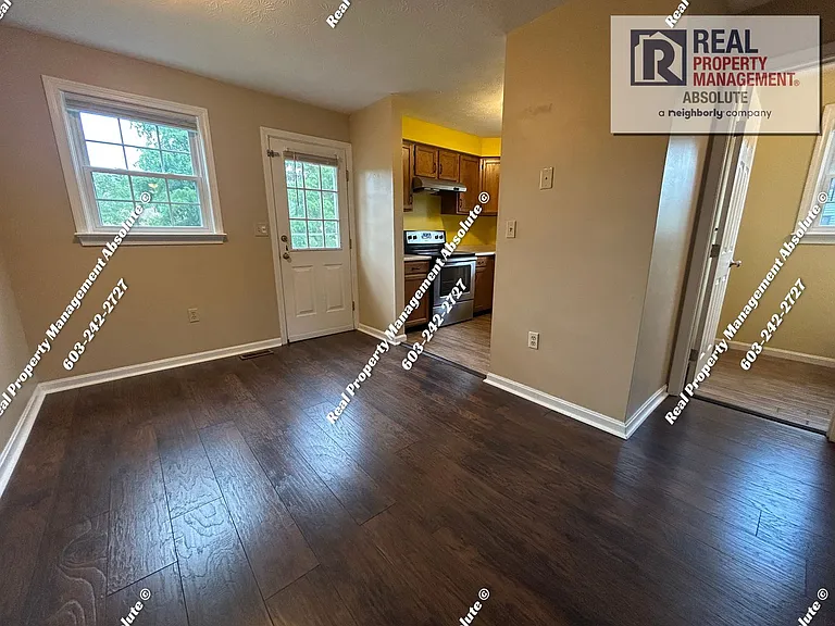 101 Cadogan Way — Photo 23