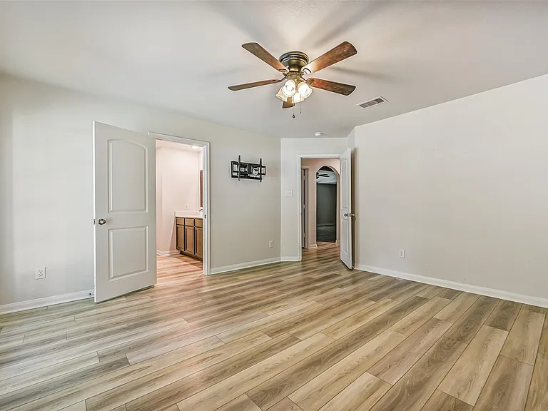 23144 Shakespeare Dr — Photo 14