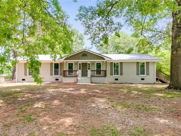 10 Woodglen Dr, Cedartown, GA 30125