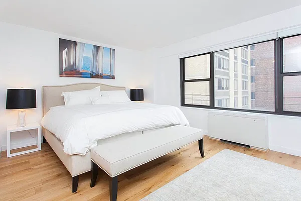 Rented by Manhattan Apartment Organization | media 13