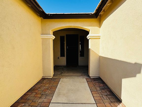 4th image of 8464 N Mountain Stone Pine Way