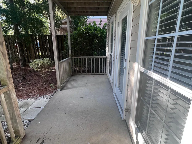 160 Jacksons Run #G3 — Photo 7