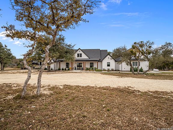 2nd image of 209 River Ridge