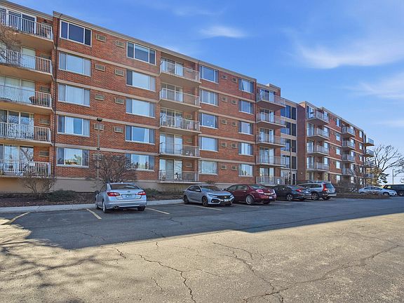 3rd image of 2200 S Stewart Ave APT 3J