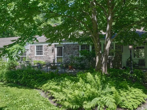 4 Low Rd, New Hope, PA 18938
