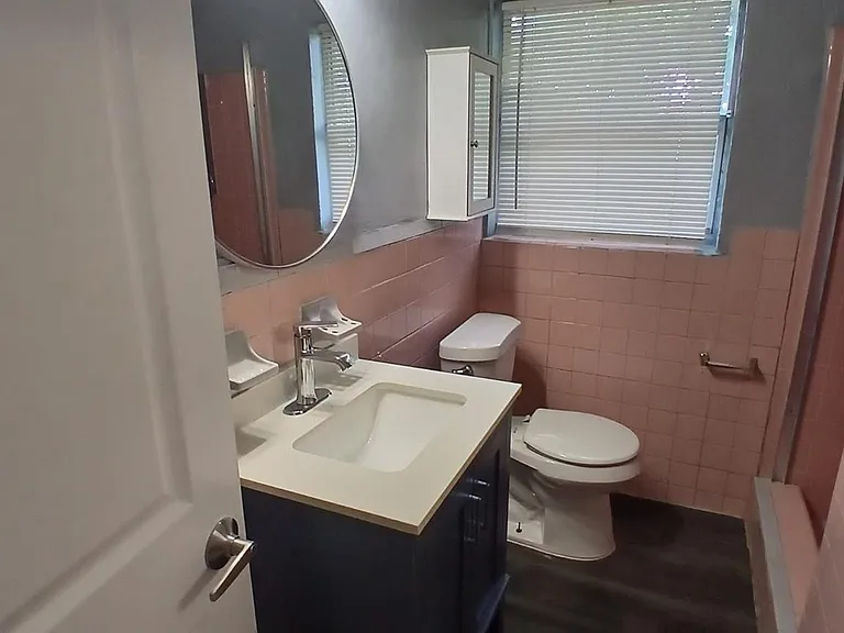 1645 NE 149th St #4 — Photo 16