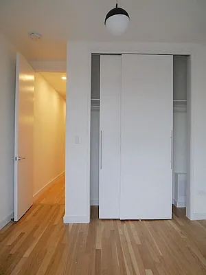 Rented by New Holland Residences | media 47